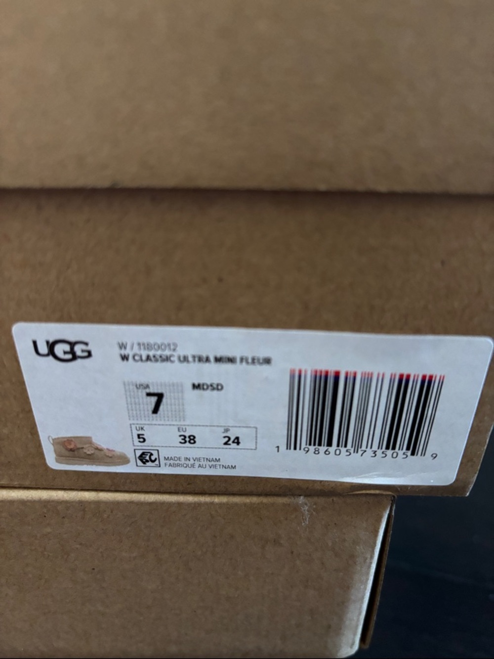 UGG CLASSIC ULTRA MINI FLEUR IN MUSTARD SEED SZ 7,8 NEW IN BOX! - Picture 10 of 10